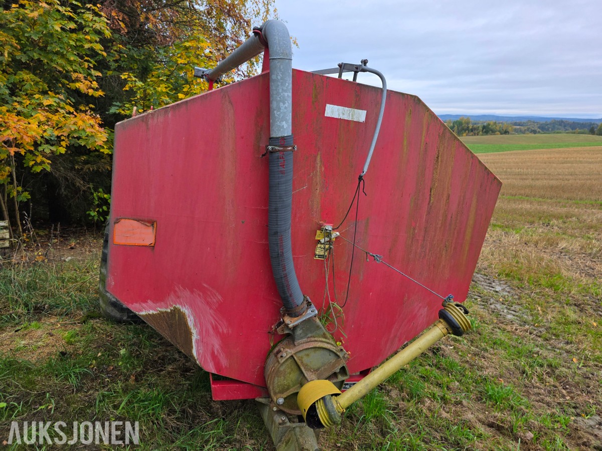 2002 MOI gjødselvogn/spreder GB10.0 