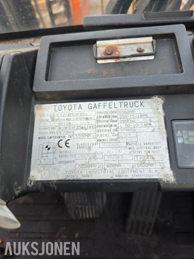 2009 Toyota Tonero 35 Gaffeltruck - reparasjons objekt