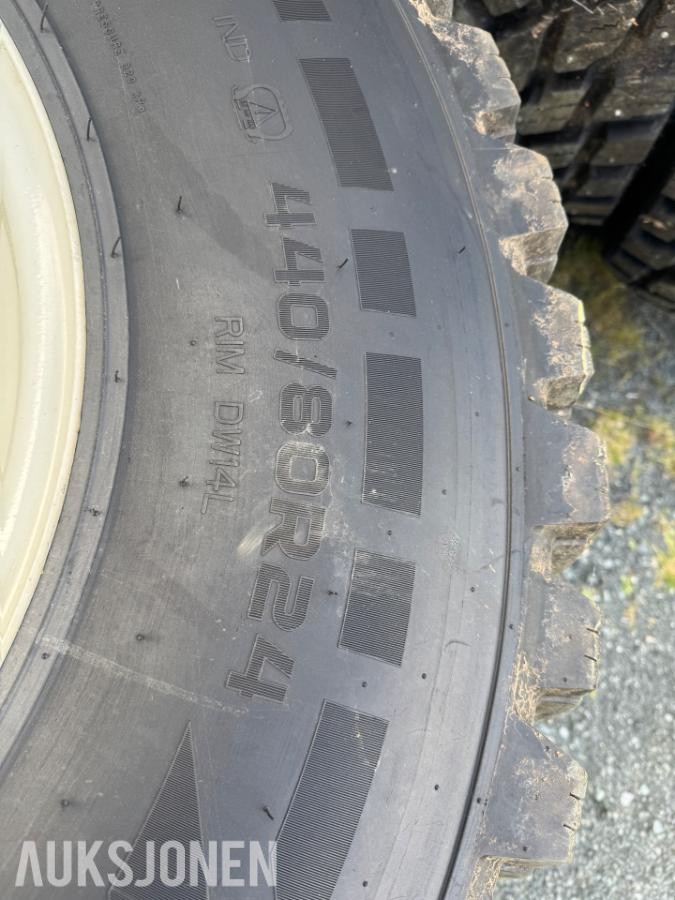2019 Nokian Hakkapelitta TRI Piggdekk