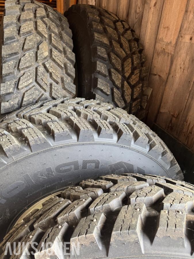2019 Nokian Hakkapelitta TRI Piggdekk