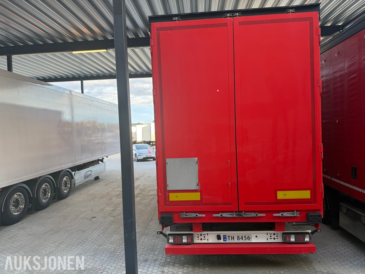 2023 System trailer Gardintrailer med løft på aksel 1