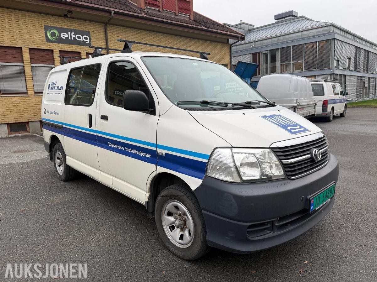 2010 Toyota HiAce, 2.5-117 D 4WD, 239430km m/innredning i varerom