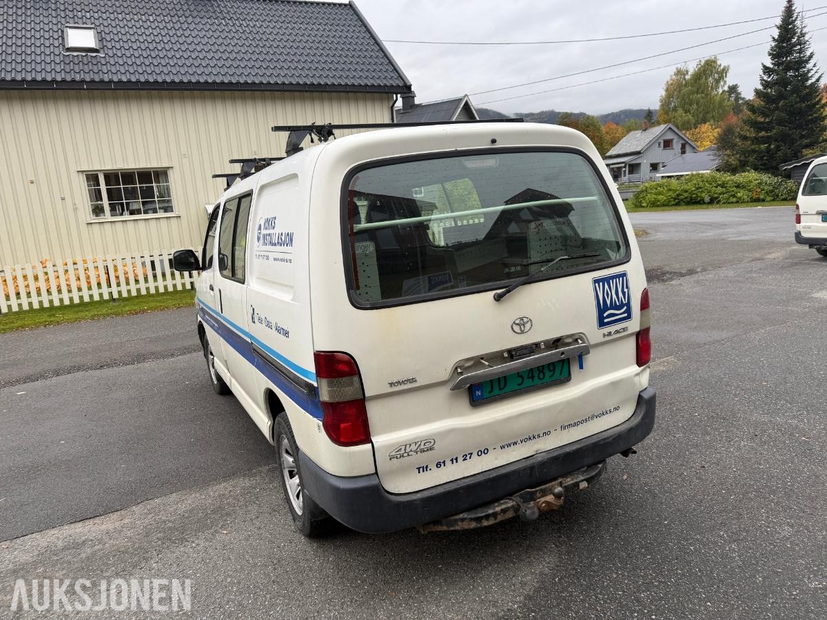 2010 Toyota HiAce, 2.5-117 D 4WD, 239430km m/innredning i varerom