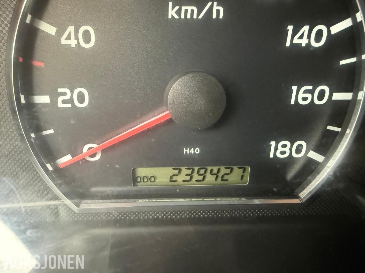 2010 Toyota HiAce, 2.5-117 D 4WD, 239430km m/innredning i varerom