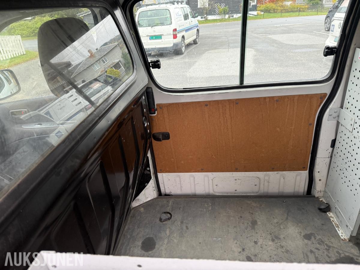 2010 Toyota HiAce, 2.5-117 D 4WD, 239430km m/innredning i varerom