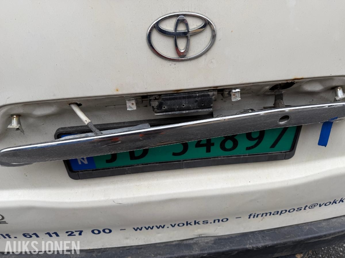 2010 Toyota HiAce, 2.5-117 D 4WD, 239430km m/innredning i varerom