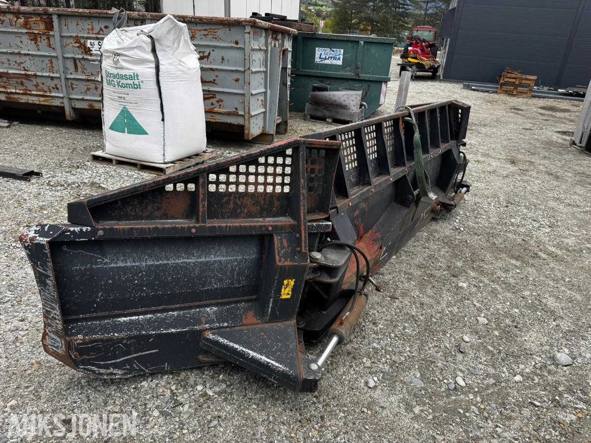 2007 Pisten Bully 600 600 tråkkemaskin med fres
