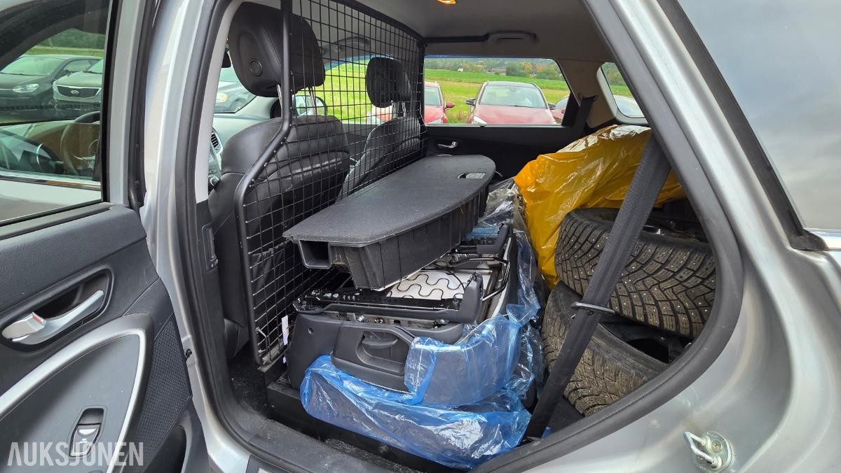 2015 Hyundai GRAND SANTA FE 2.2-197 D 4WD Rep objekt , 155000km