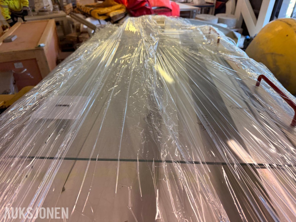2015 Hilab avtrekkskap 120 cm, EN 14175