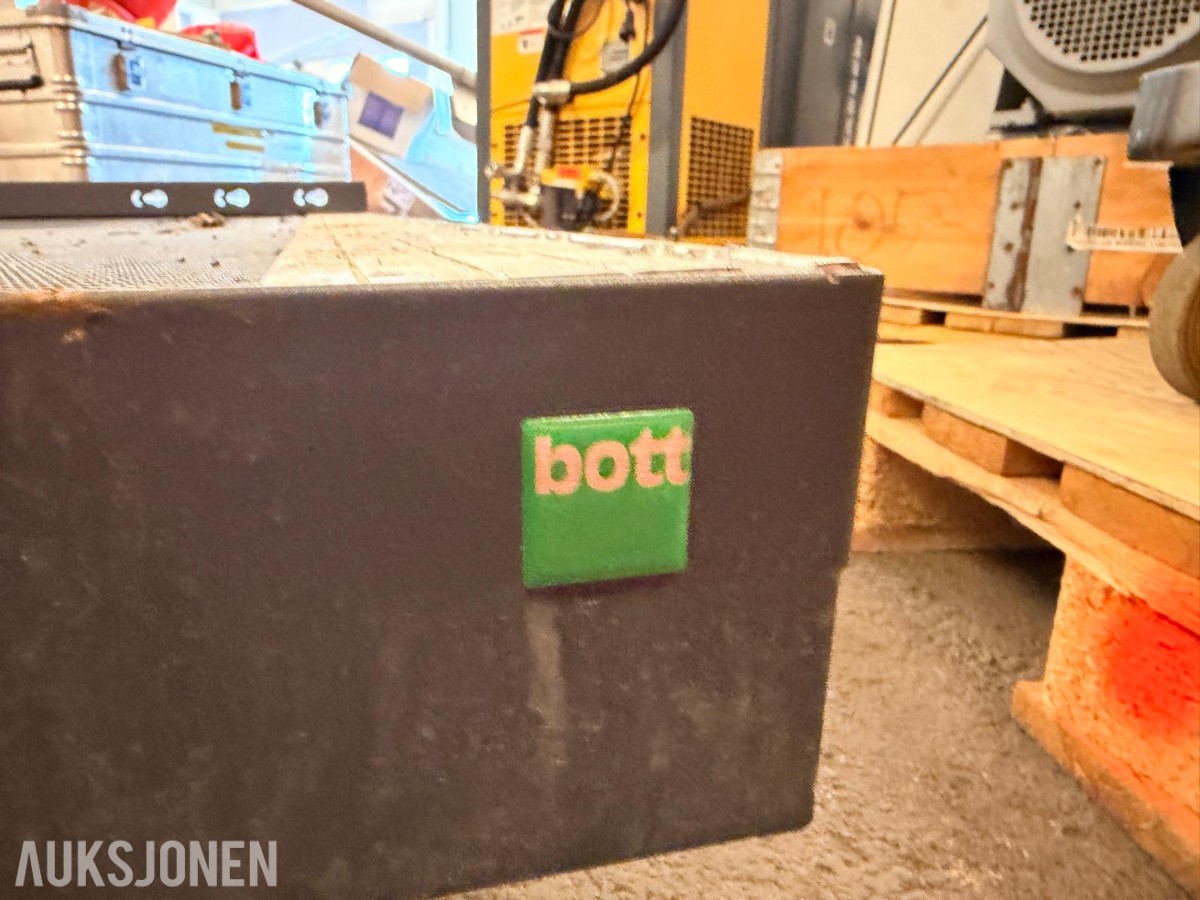 Bott uttrekkbar lasteplan