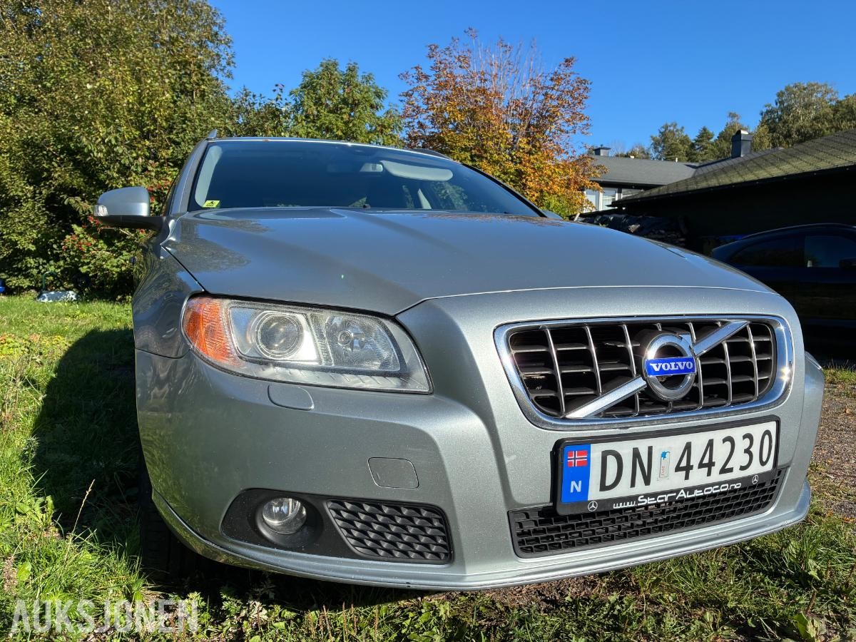 2010 VOLVO V70 2.4D 175HK AUTOMAT EU-OK 10.28 SERVICEHISTORIKK