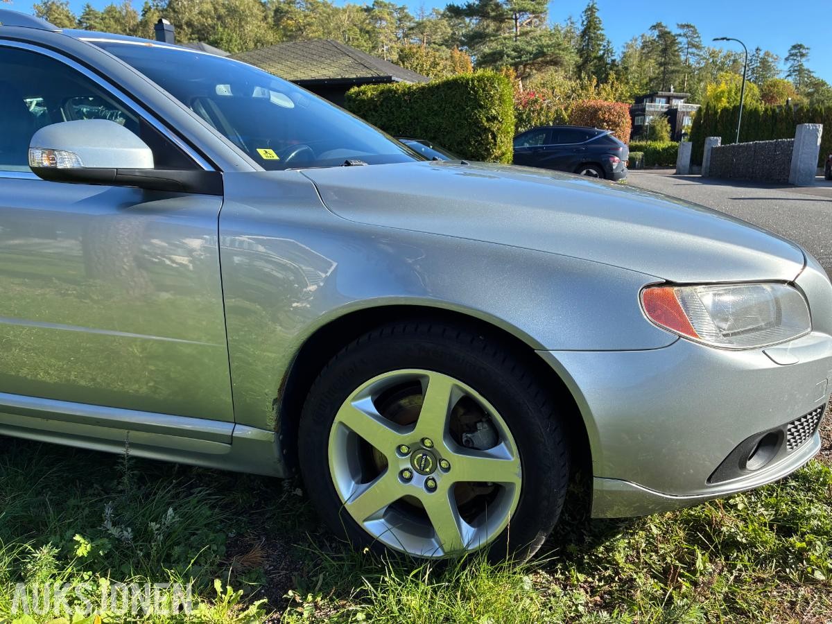 2010 VOLVO V70 2.4D 175HK AUTOMAT EU-OK 10.28 SERVICEHISTORIKK