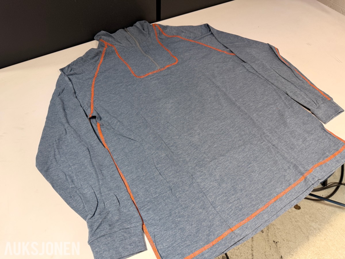 111 stk Univern superundertøy overdel i størrelse S/M/3XL med glidelås