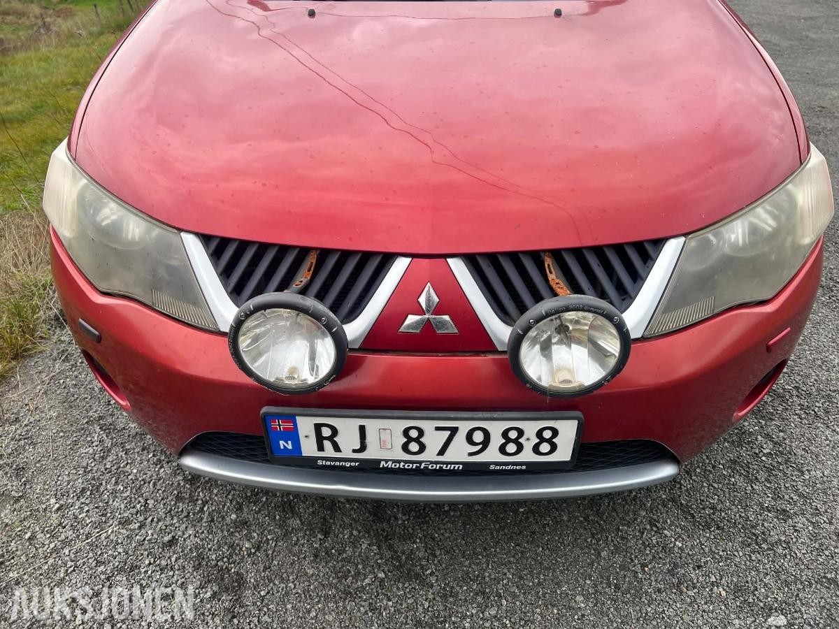 2008 MITSUBISHI OUTLANDER 2.0D 140HK 4WD HENGERFESTE IKKE EU-GODKJENT