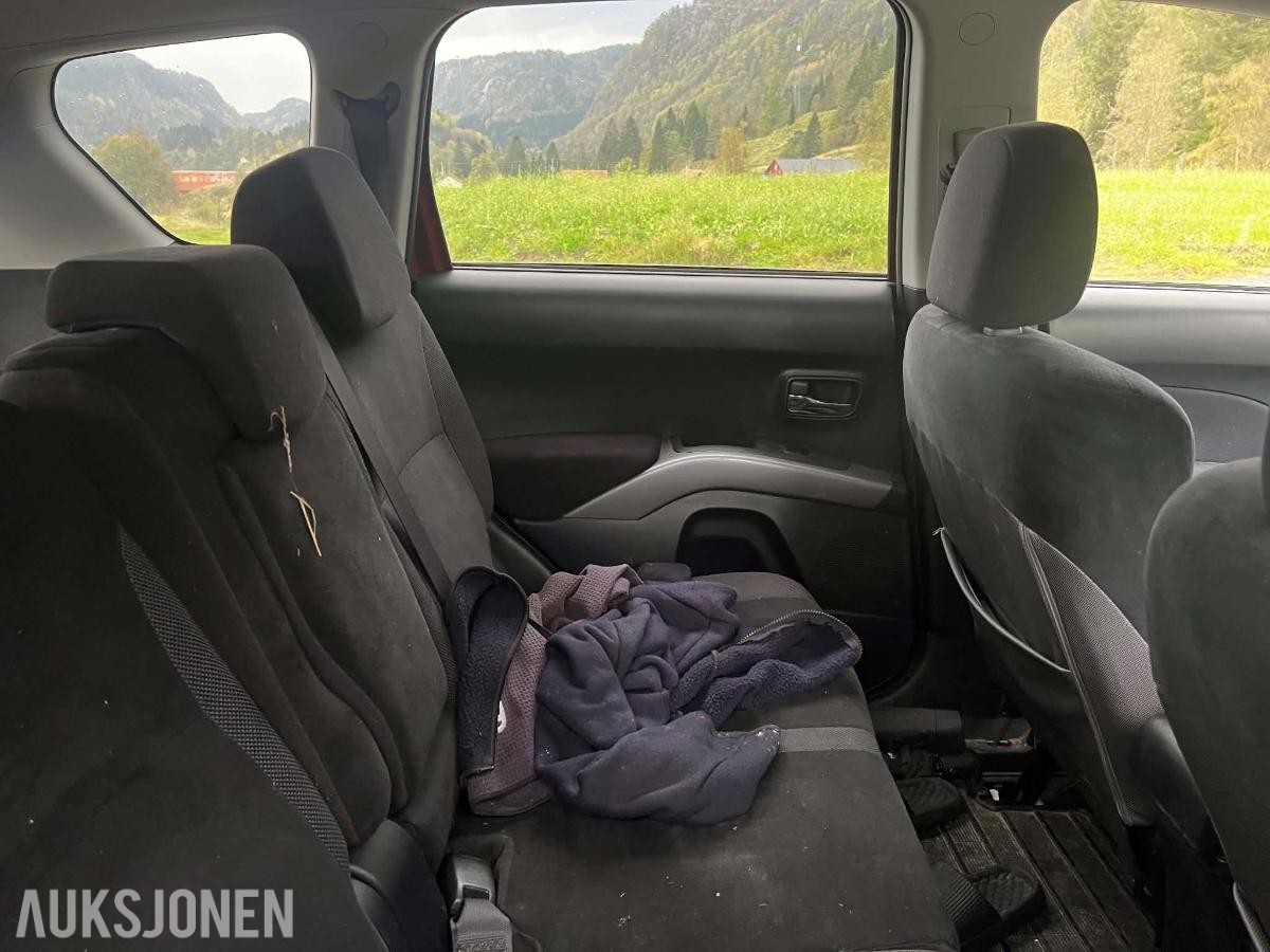2008 MITSUBISHI OUTLANDER 2.0D 140HK 4WD HENGERFESTE IKKE EU-GODKJENT