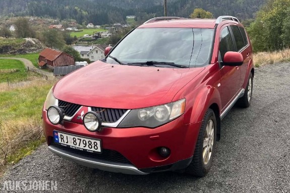 2008 MITSUBISHI OUTLANDER 2.0D 140HK 4WD HENGERFESTE IKKE EU-GODKJENT