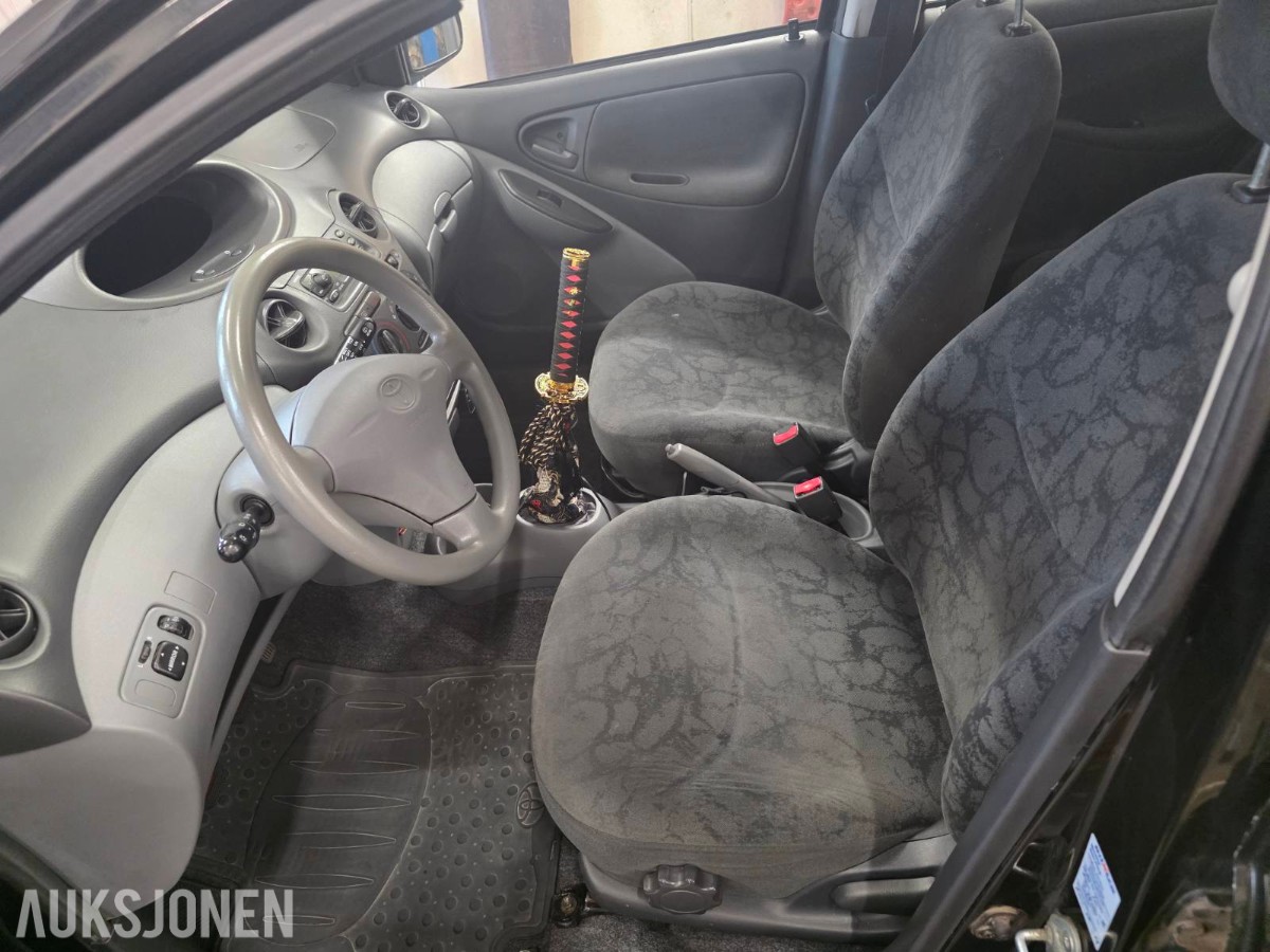 2001 Toyota Yaris 1.3 VVT-i, 100899km, EU OK til 09.2028