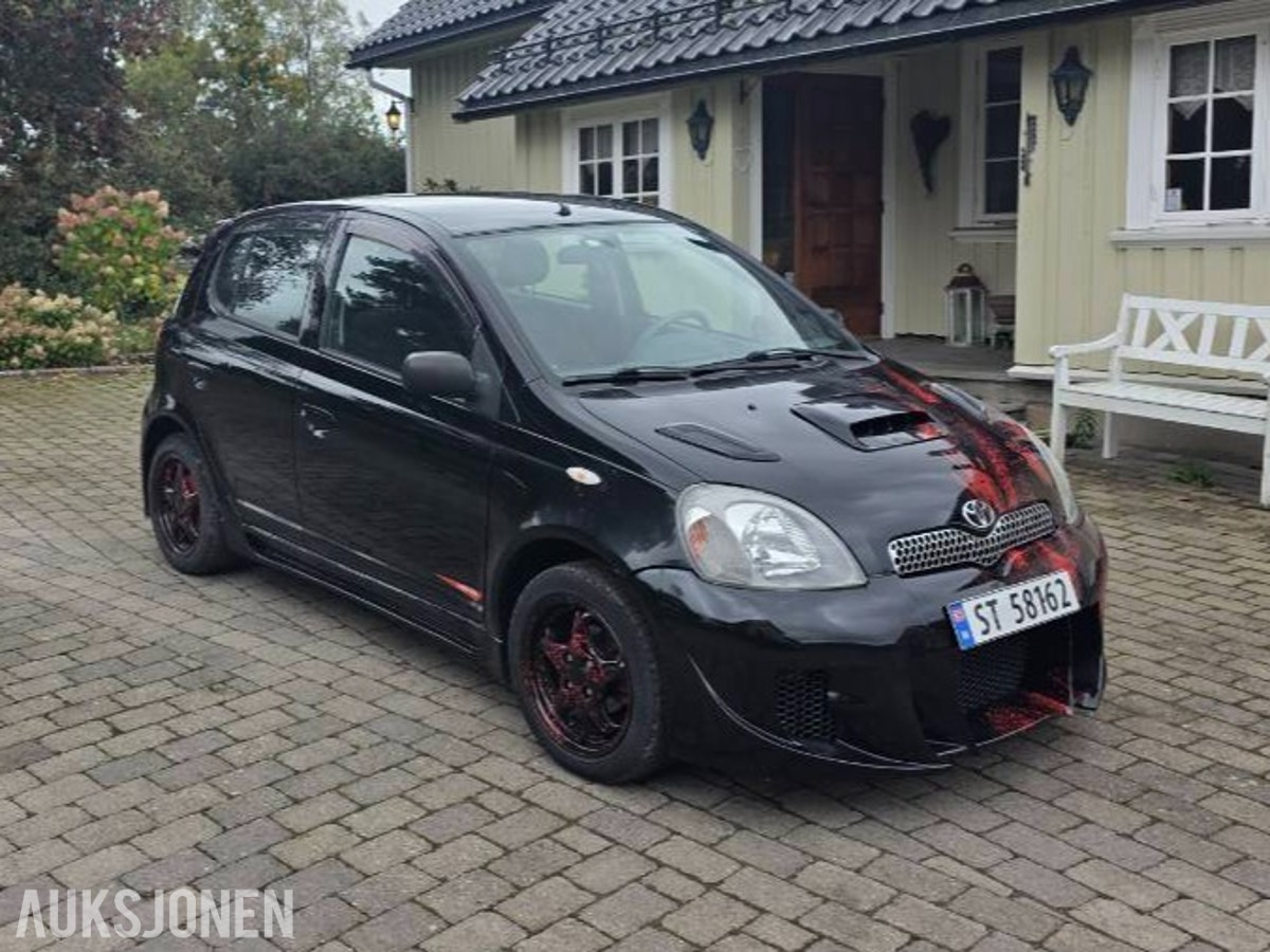 2001 Toyota Yaris 1.3 VVT-i, 100899km, EU OK til 09.2028
