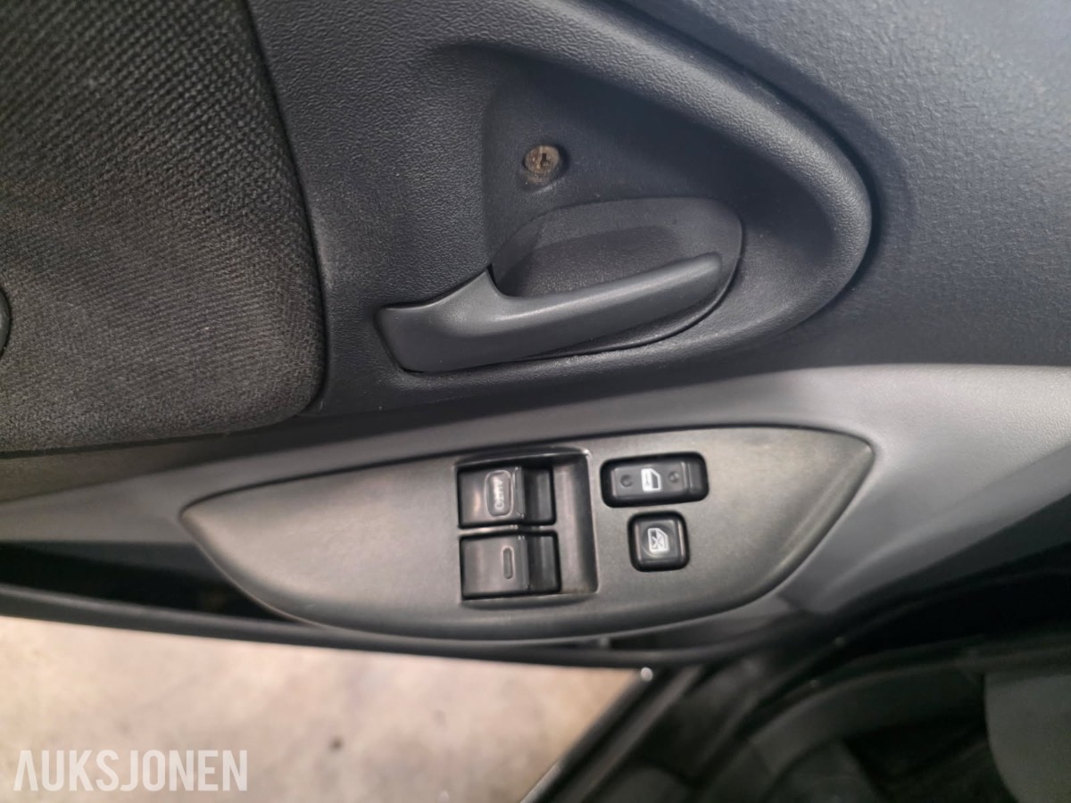 2001 Toyota Yaris 1.3 VVT-i, 100899km, EU OK til 09.2028