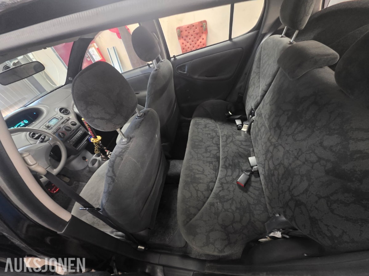 2001 Toyota Yaris 1.3 VVT-i, 100899km, EU OK til 09.2028