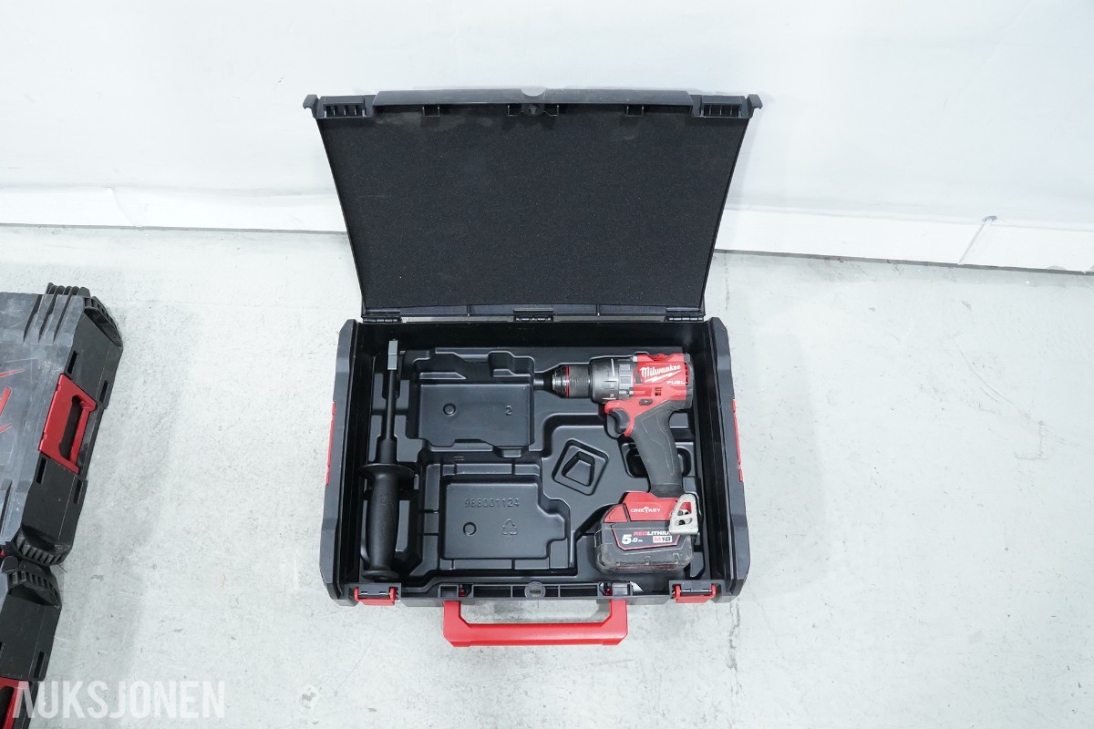Milwaukee M18 batteriverktøy - 8 maskiner og 2 hurtigladere