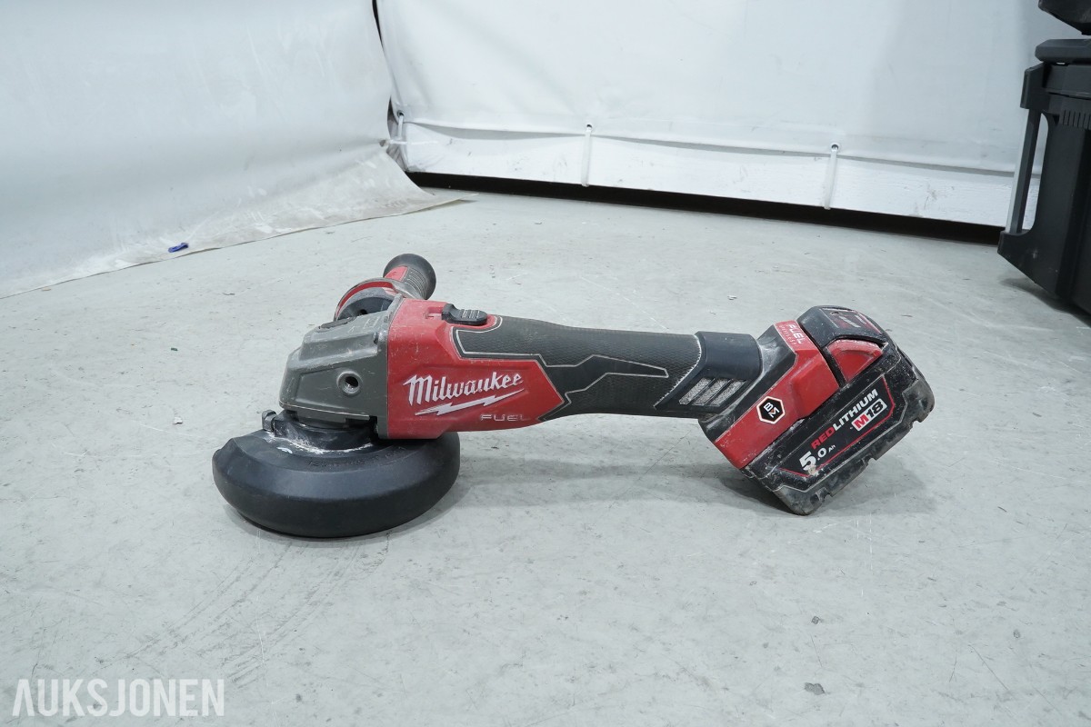 Parti Milwaukee M18 batteriverktøy - 8 maskiner, batterier, ladere