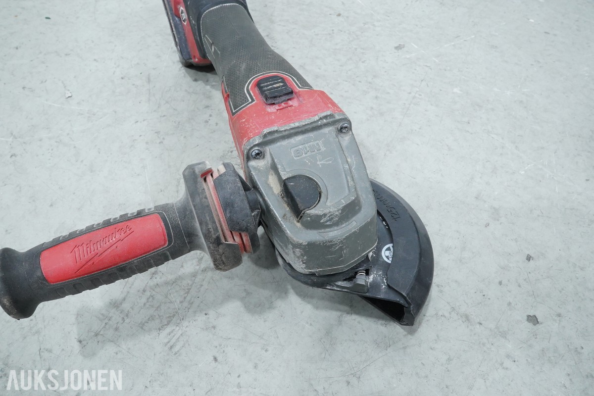 Parti Milwaukee M18 batteriverktøy - 8 maskiner, batterier, ladere