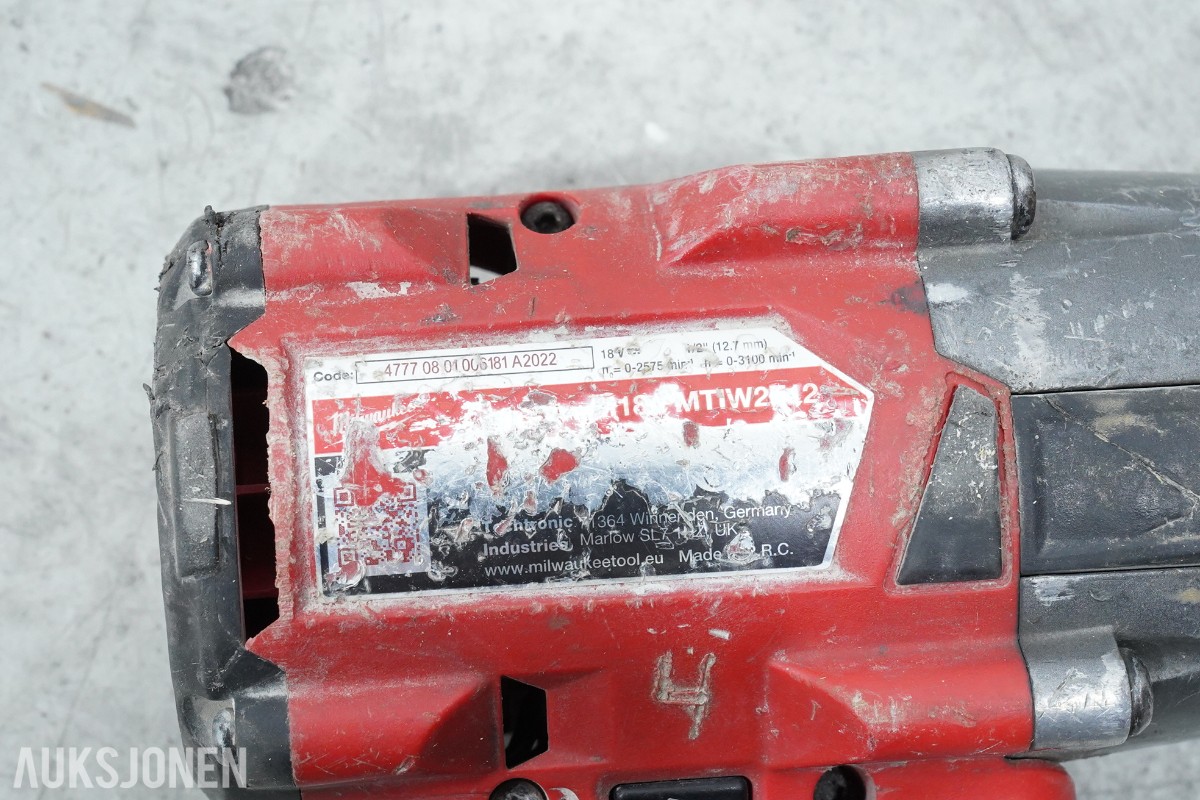 Parti Milwaukee M18 batteriverktøy - 8 maskiner, batterier, ladere