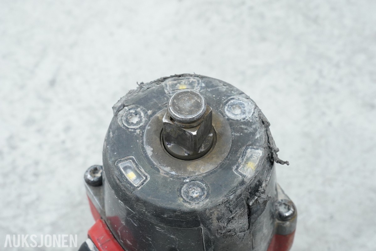Parti Milwaukee M18 batteriverktøy - 8 maskiner, batterier, ladere