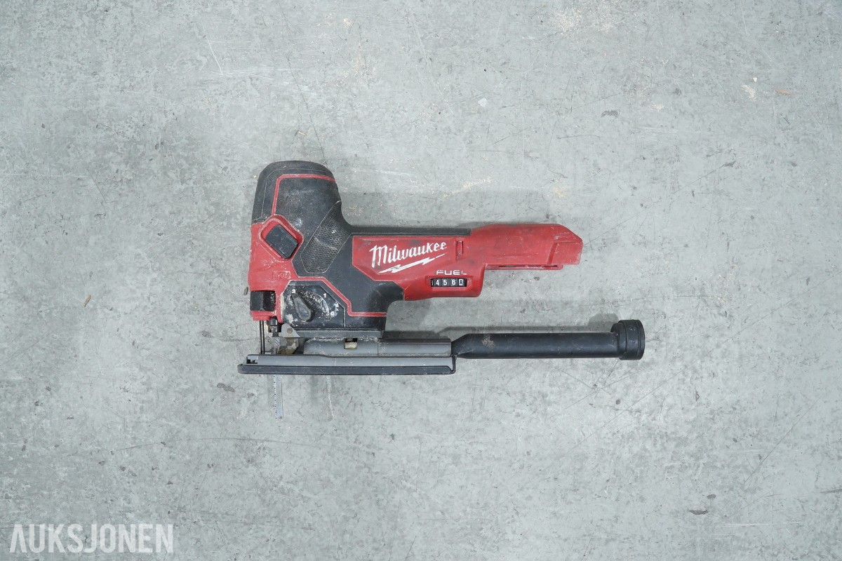 Parti Milwaukee M18 batteriverktøy - 8 maskiner, batterier, ladere