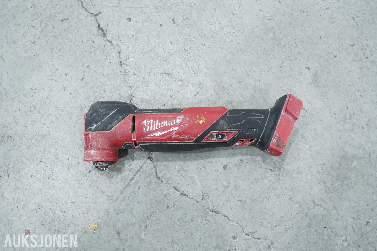 Parti Milwaukee M18 batteriverktøy - 8 maskiner, batterier, ladere
