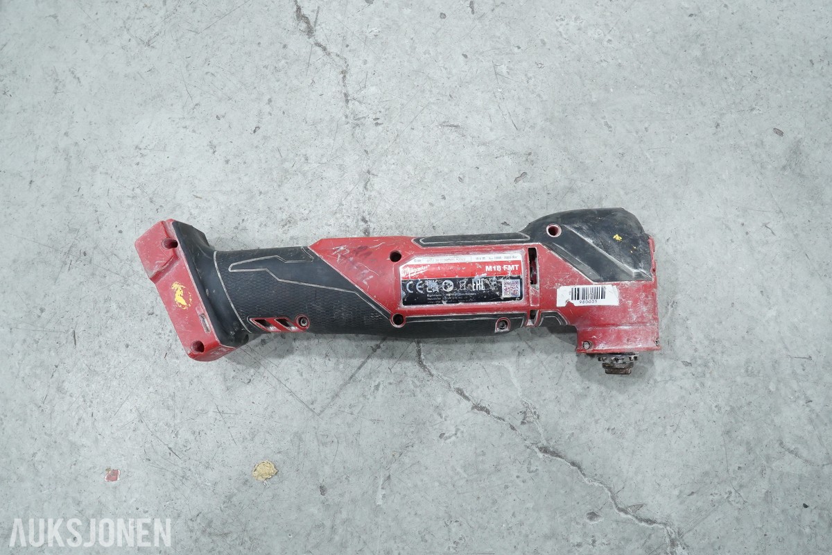 Parti Milwaukee M18 batteriverktøy - 8 maskiner, batterier, ladere