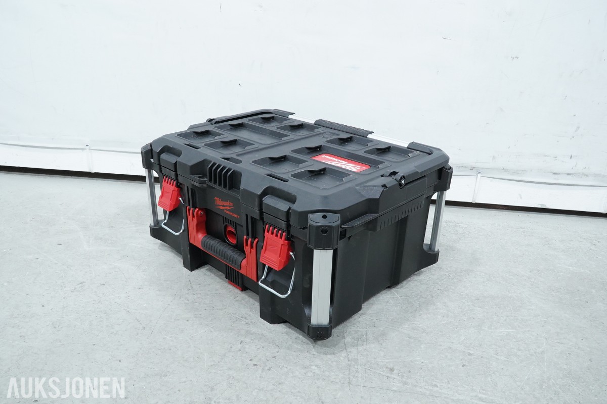 Parti Milwaukee M18 batteriverktøy - 8 maskiner, batterier, ladere