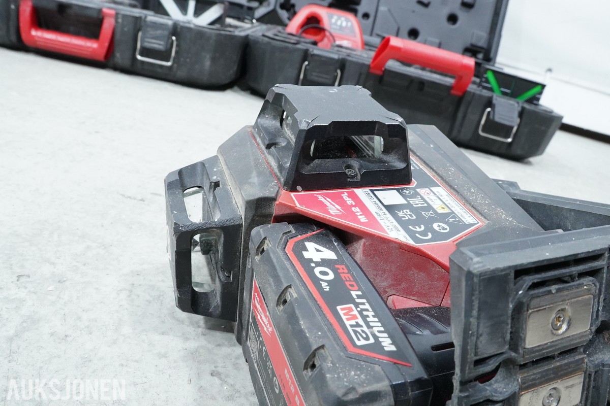 Milwaukee M12/M18 verktøypakke - 9 maskiner og 3 ladere