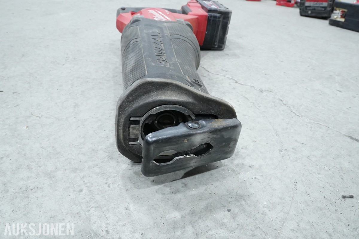 Milwaukee M12/M18 verktøypakke - 9 maskiner og 3 ladere