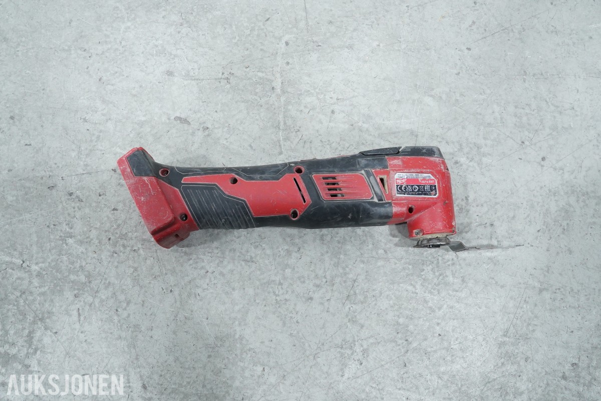 Milwaukee M12/M18 verktøypakke - 9 maskiner og 3 ladere