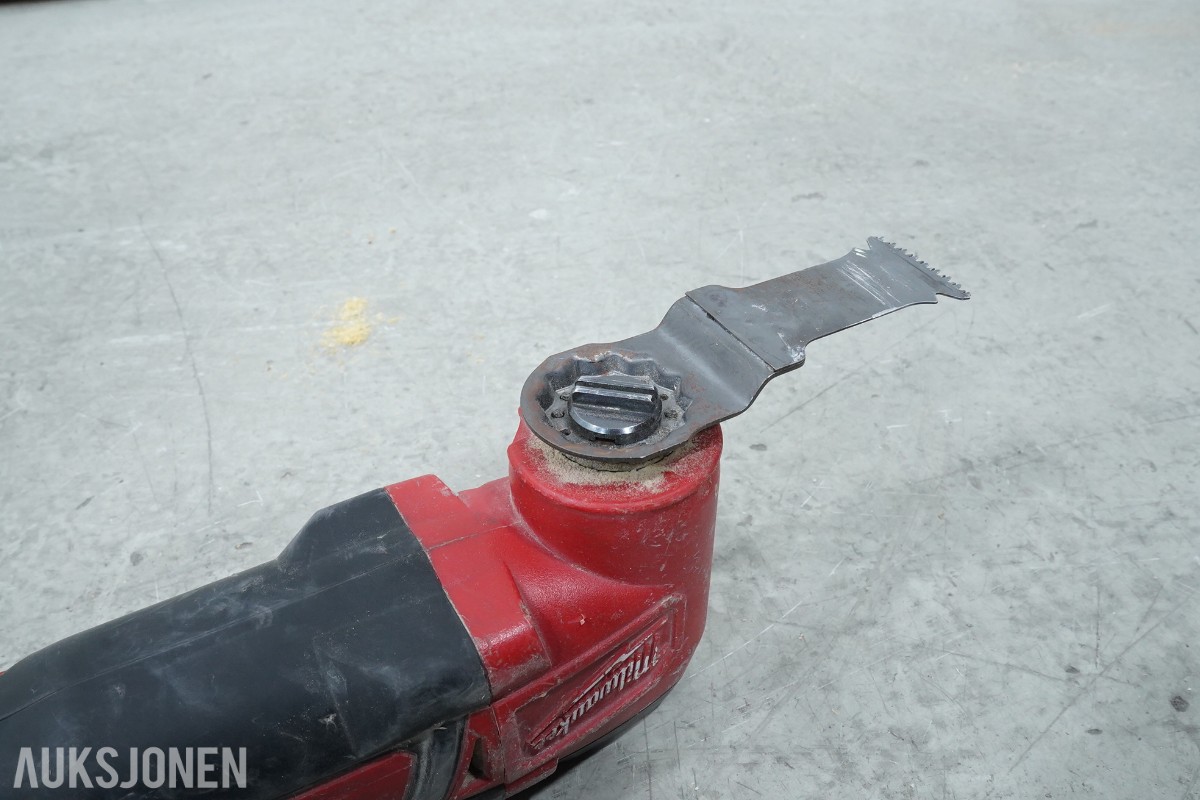 Milwaukee M12/M18 verktøypakke - 9 maskiner og 3 ladere