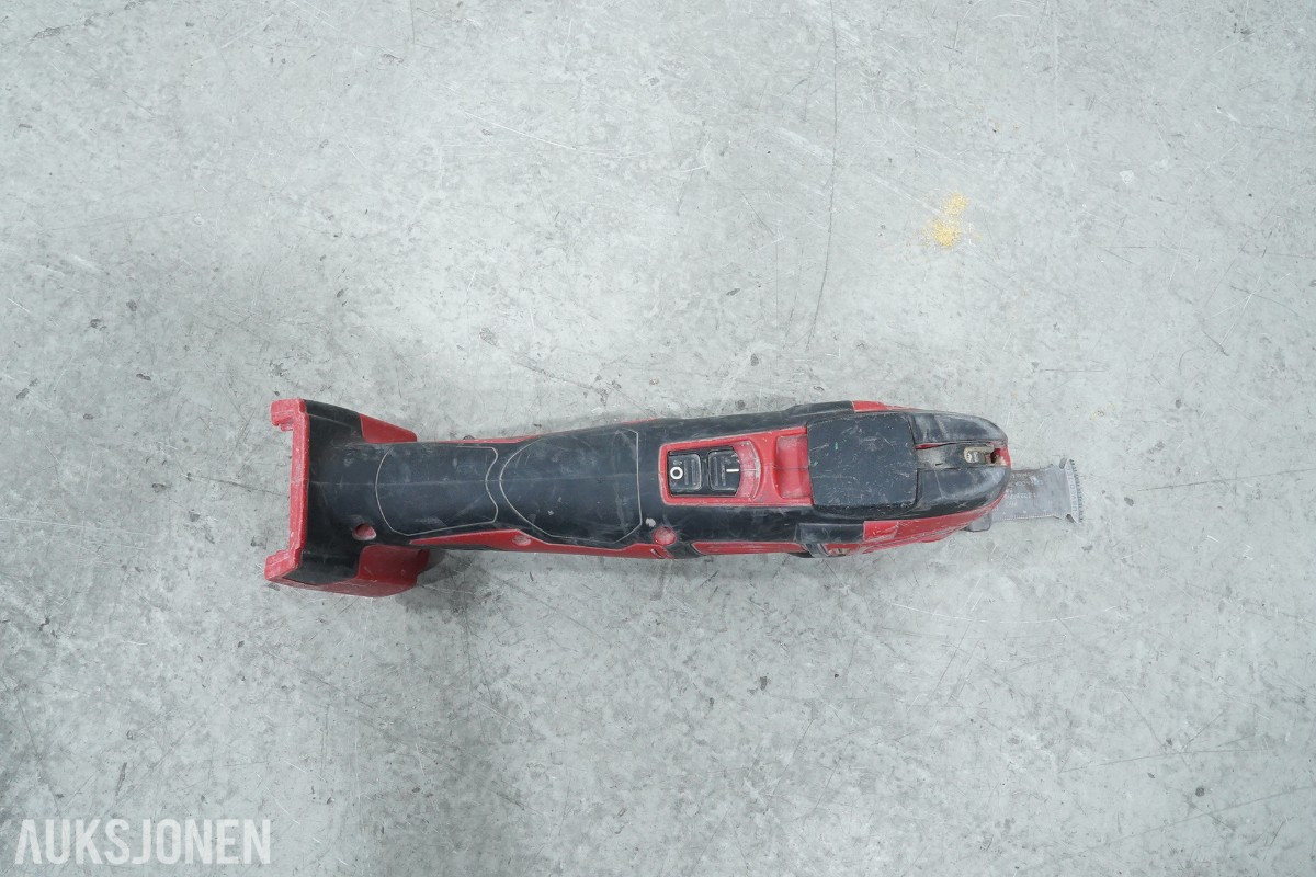 Milwaukee M12/M18 verktøypakke - 9 maskiner og 3 ladere