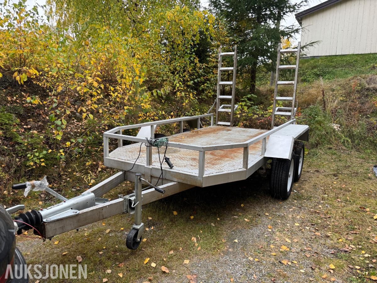 2024 RIPPA MASKINHENGER 3 TONN