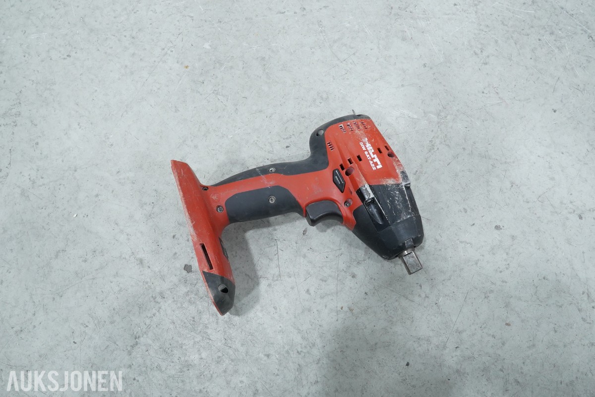 Nilfisk ATTIX 30-21 PC støvsuger med Hilti batteriverktøy og injeksjonsverktøy