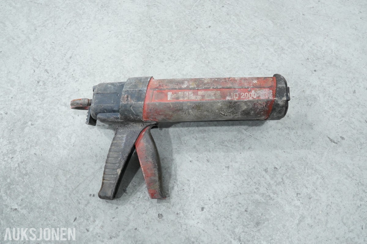 Nilfisk ATTIX 30-21 PC støvsuger med Hilti batteriverktøy og injeksjonsverktøy