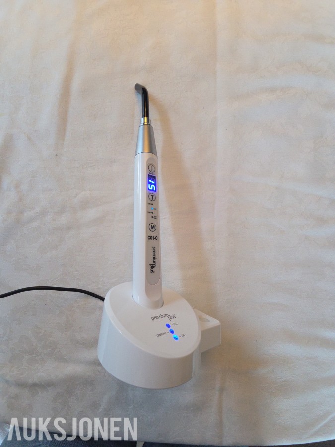 Premium Plus C01-C LED herdelampe med ladestasjon