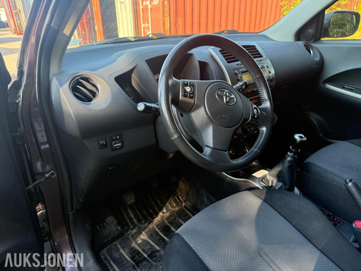 2013 Toyota URBAN CRUISER 1.4-90 D 4WD, 101199km.