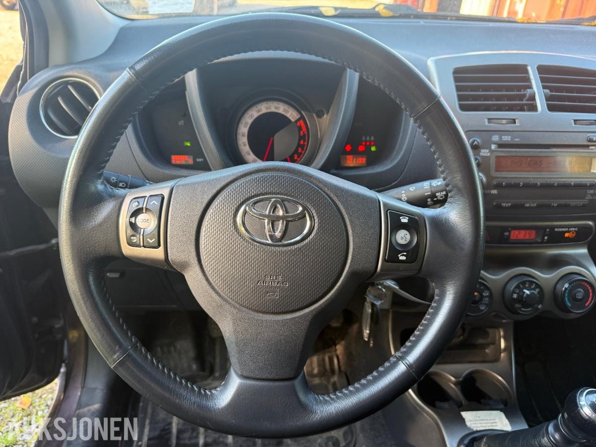 2013 Toyota URBAN CRUISER 1.4-90 D 4WD, 101199km.