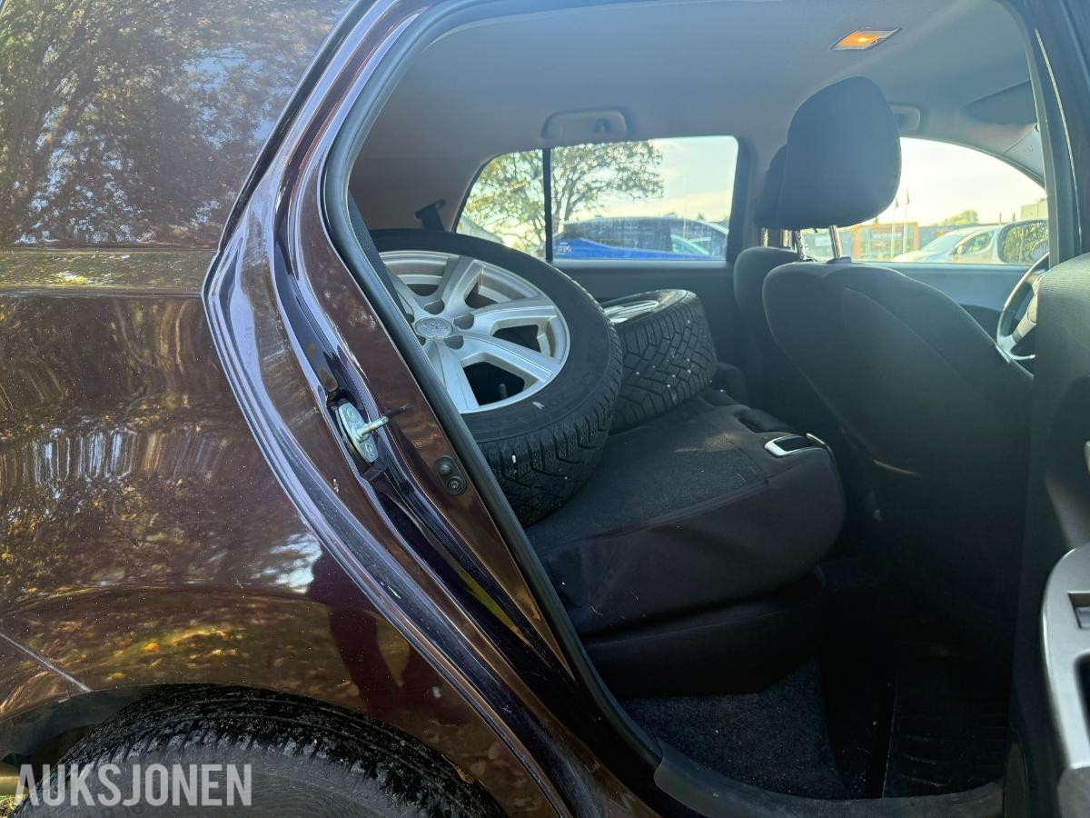 2013 Toyota URBAN CRUISER 1.4-90 D 4WD, 101199km.