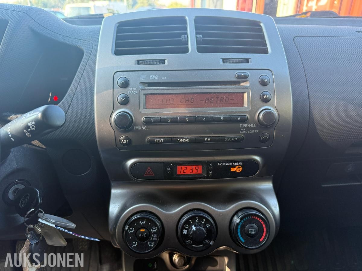 2013 Toyota URBAN CRUISER 1.4-90 D 4WD, 101199km.
