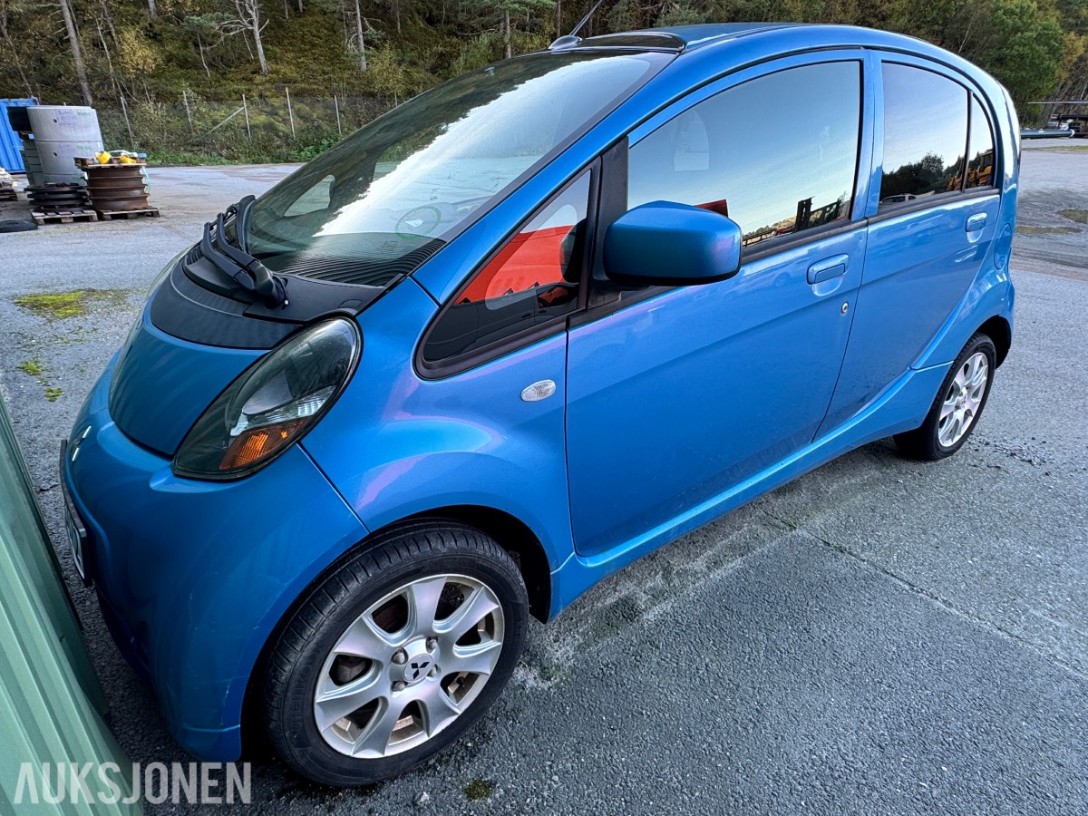 2012 Mitsubishi I-MIEV - delebil/rep. objekt