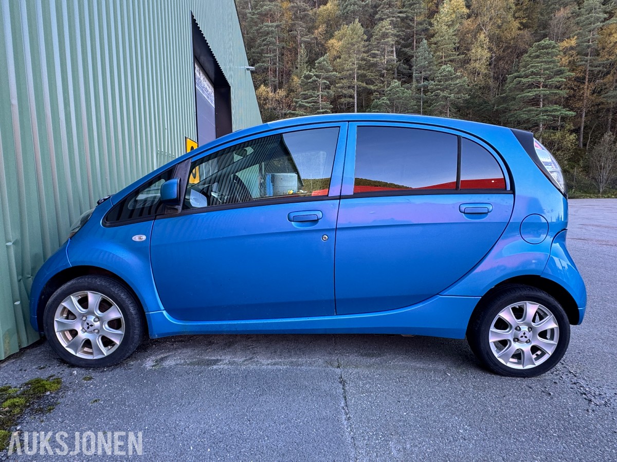 2012 Mitsubishi I-MIEV - delebil/rep. objekt