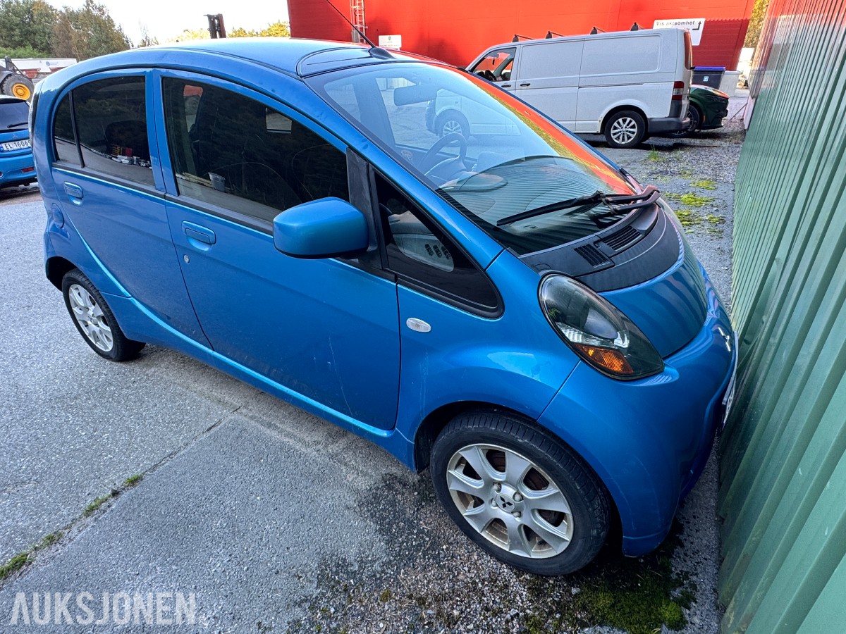 2012 Mitsubishi I-MIEV - delebil/rep. objekt