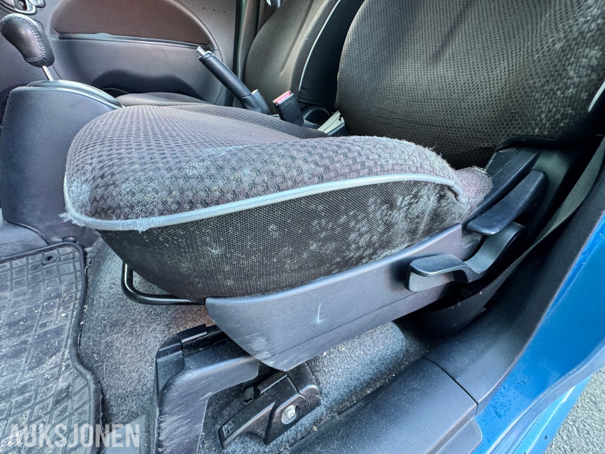 2012 Mitsubishi I-MIEV - delebil/rep. objekt
